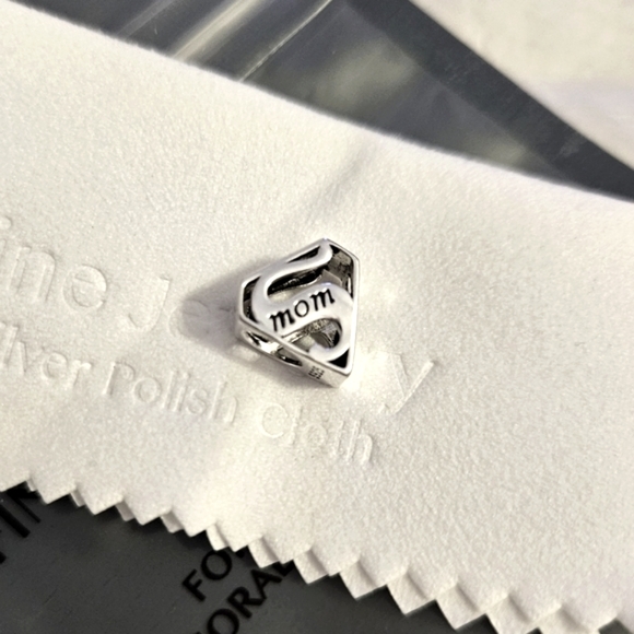 Pandora Style S925 Sterling "Super Mom" Charm - Picture 6 of 6